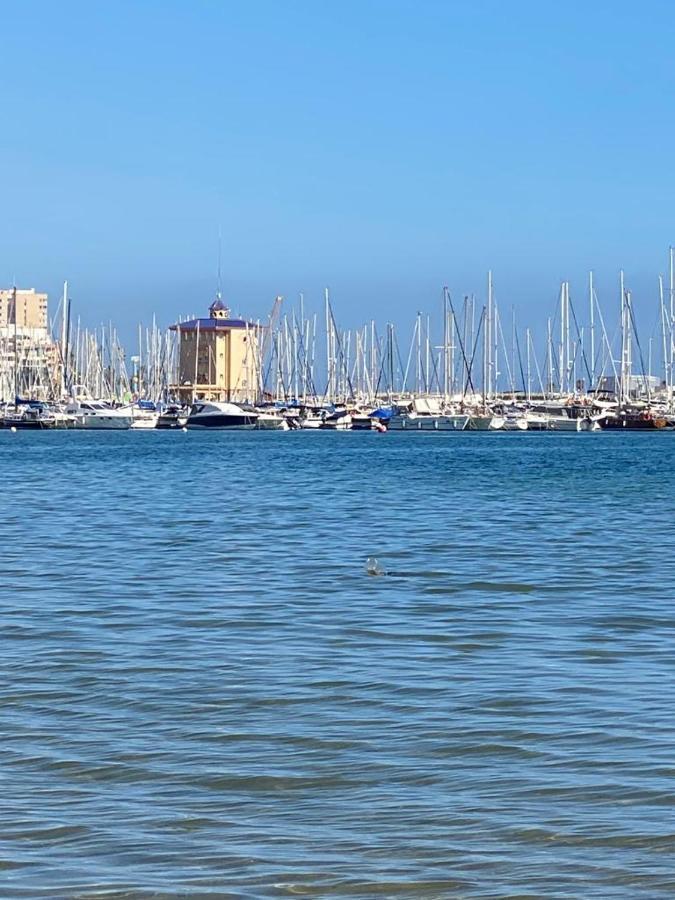 Apartamento A 3 Minutos De La Playa Торевьиа Экстерьер фото