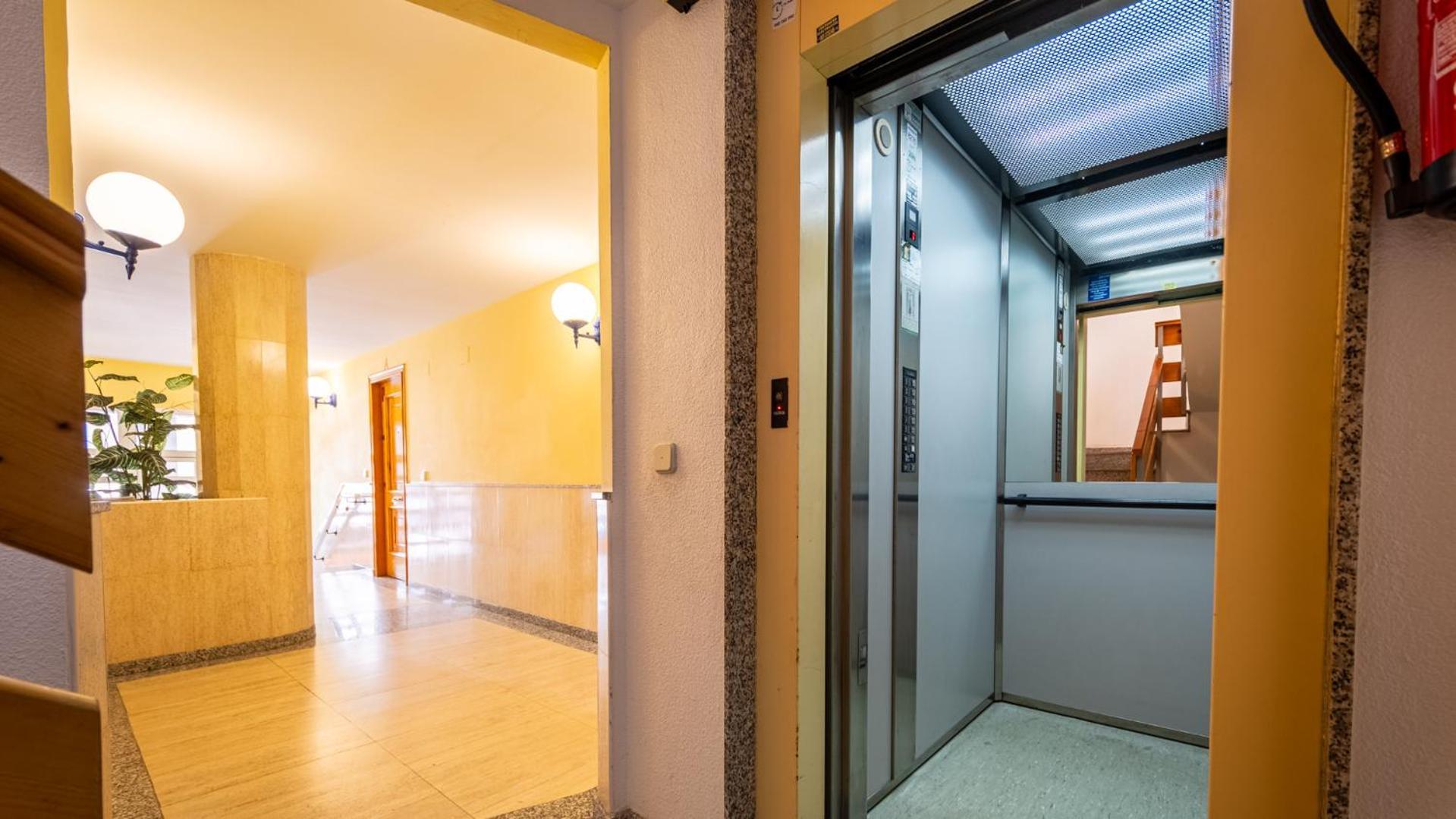 Apartamento A 3 Minutos De La Playa Торевьиа Экстерьер фото